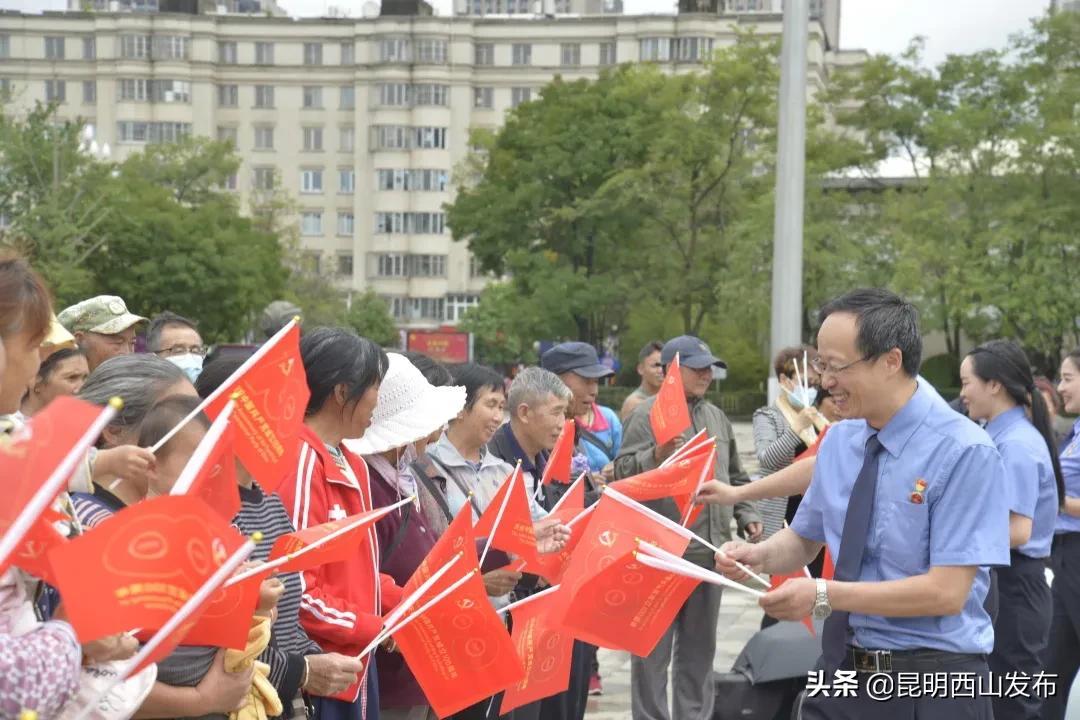 最新紅歌廣場舞變隊形，舞動時代的文化魅力